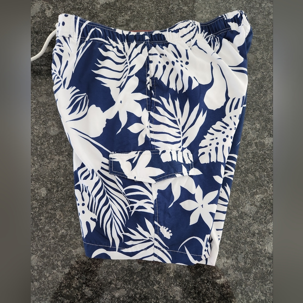 Sonoma Large swimsuit - Picture 3 of 7